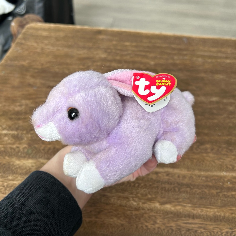 NWT Ty Beanie Baby Lilac Purple Bunny Rabbit Plush Nostalgic Collectible Toy